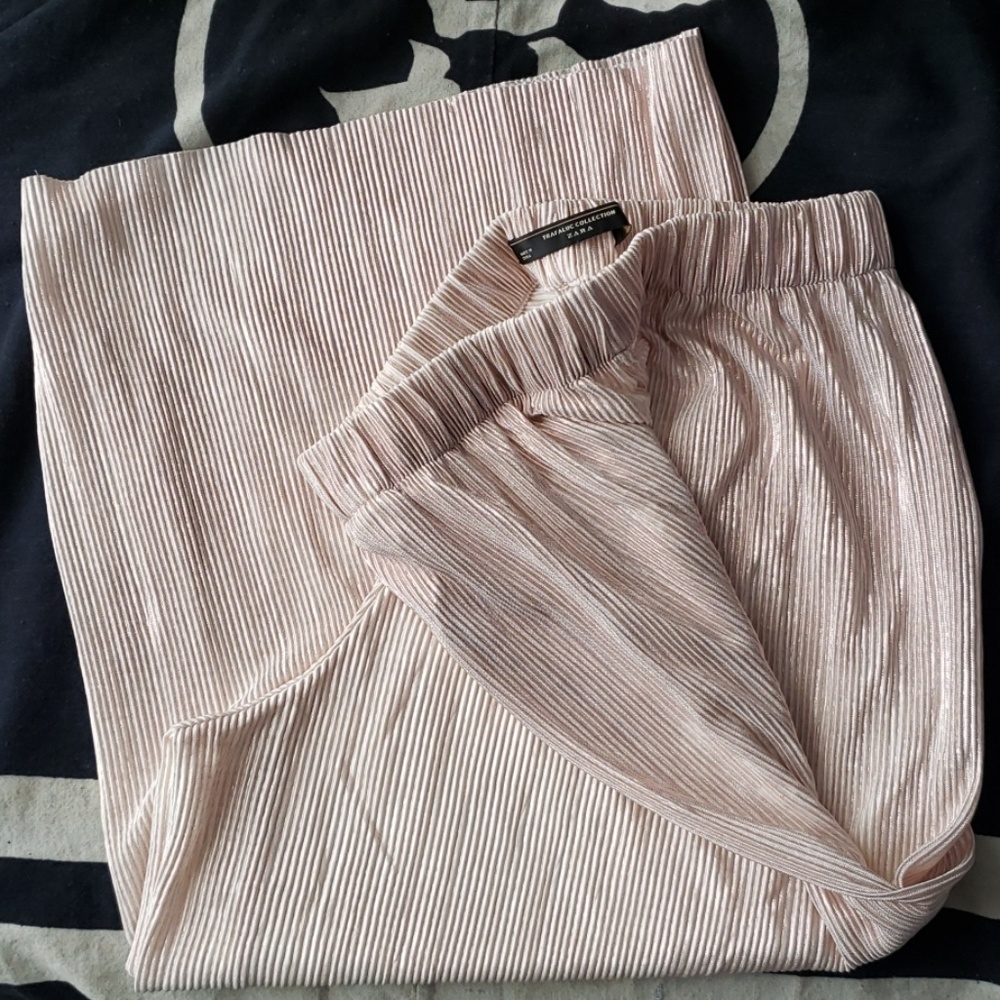 ZARA fine -pleated wide-leg crop bottoms! - Picture 1 of 7